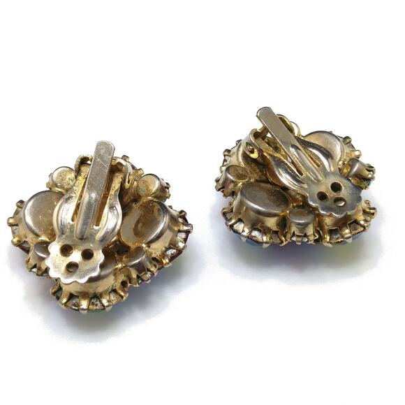 Vintage 1960s Red Aurora Borealis Rhinestone Clip Earrings, Gold Plated - Picture 7 of 10